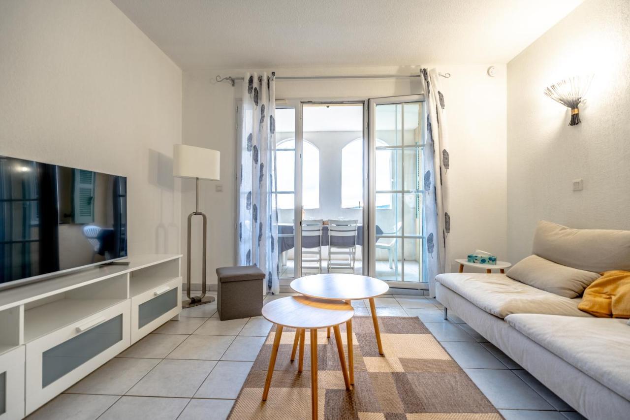 Superbe Appartement Avec Piscine Le Plan-de-la-Tour Exterior photo