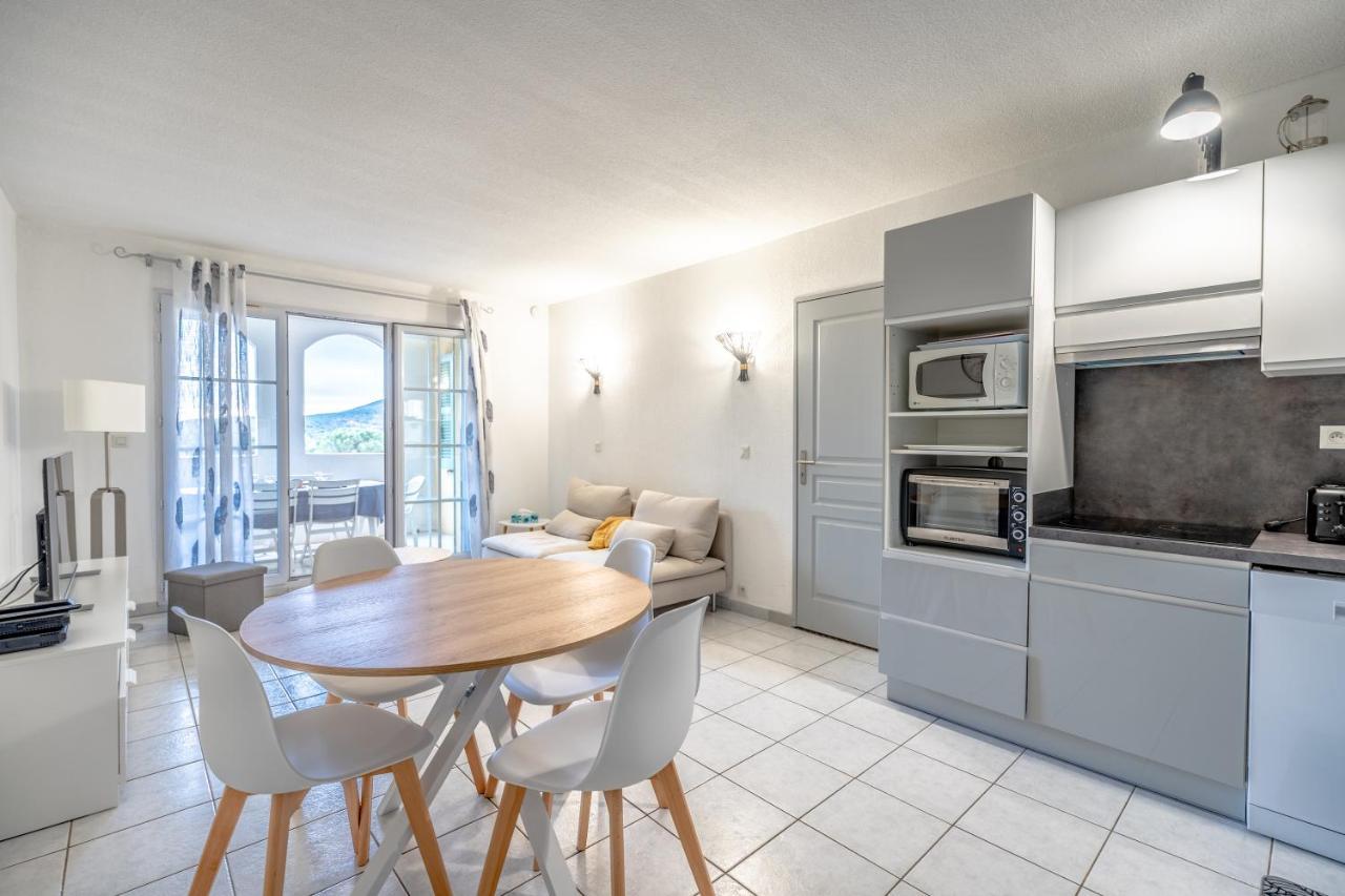 Superbe Appartement Avec Piscine Le Plan-de-la-Tour Exterior photo