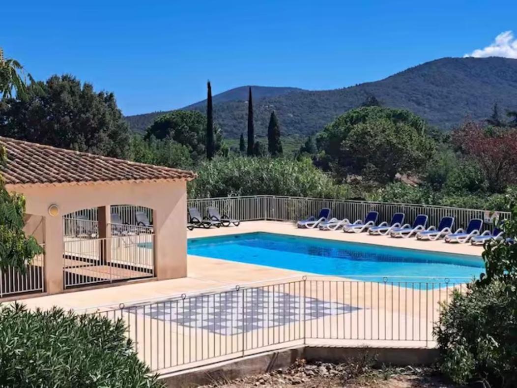 Superbe Appartement Avec Piscine Le Plan-de-la-Tour Exterior photo